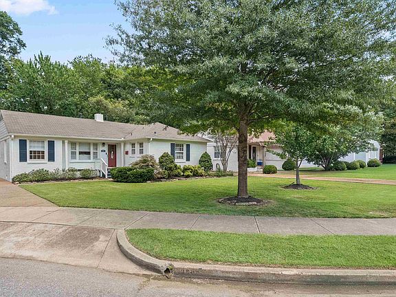 3rd image of 3582 Southwood Ave