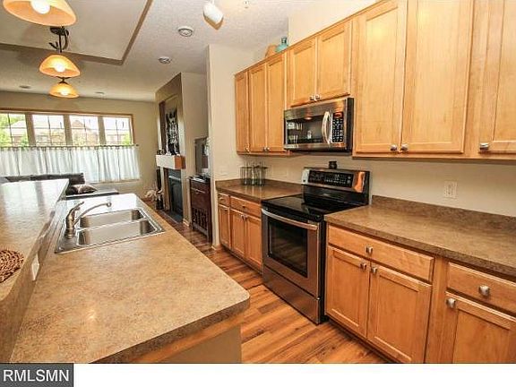 5th image of 12402 Flanders Ct NE Unit D