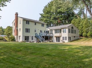 72 Mountain View Rd, Leominster, MA 01453