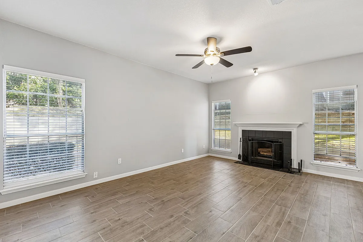 Building Photo - 8600 Coppertowne Ln #1806