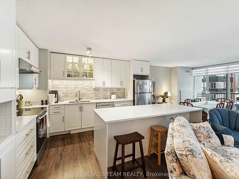 2951 Riverside Dr #306 — Photo 7