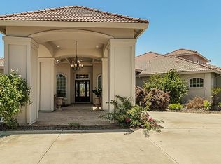 13525 Rose Of Trallee Pl, Madera, CA 93636
