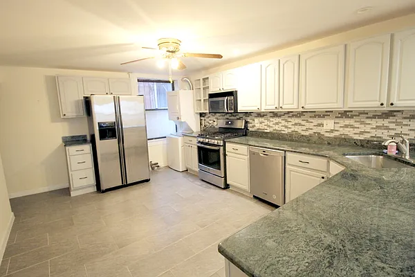 Rented by Elite NY Holdings | media 11