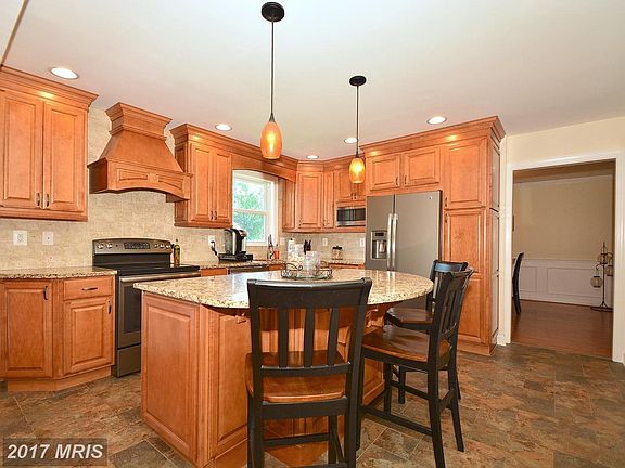 2nd image of 1317 Allenby Ct