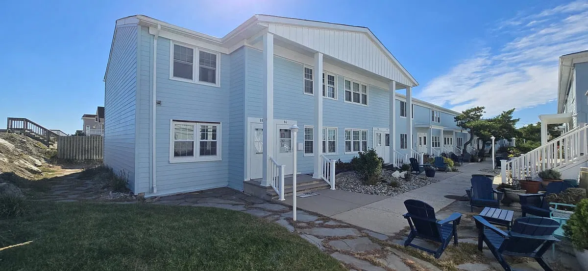 2 bed, $2,300 — Photo 4