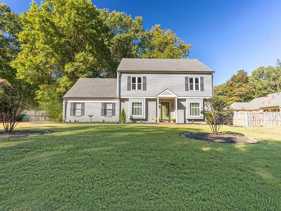 1st image of 2189 Thorncroft Dr
