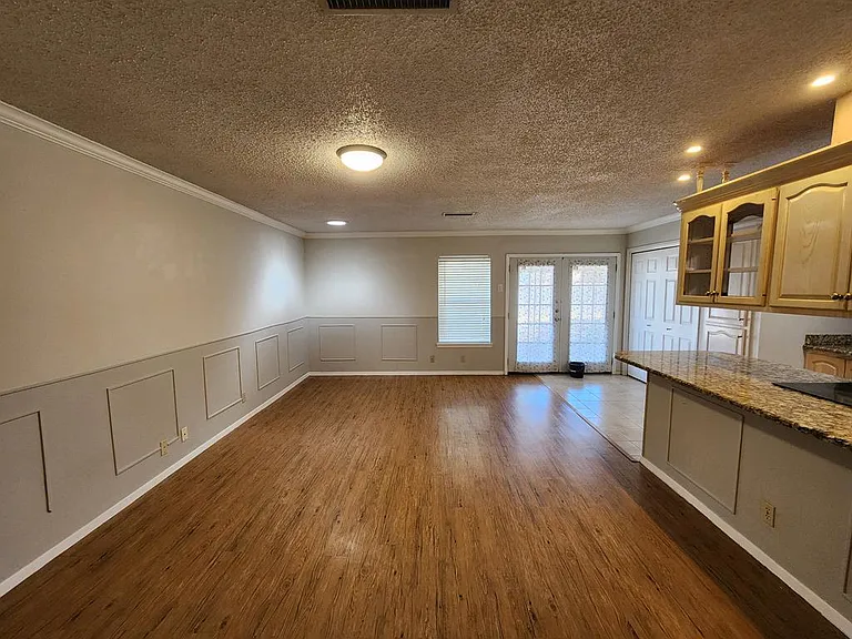1805 Magnolia Ave — Photo 11