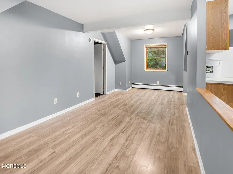 96 Wilson Ave — Photo 5