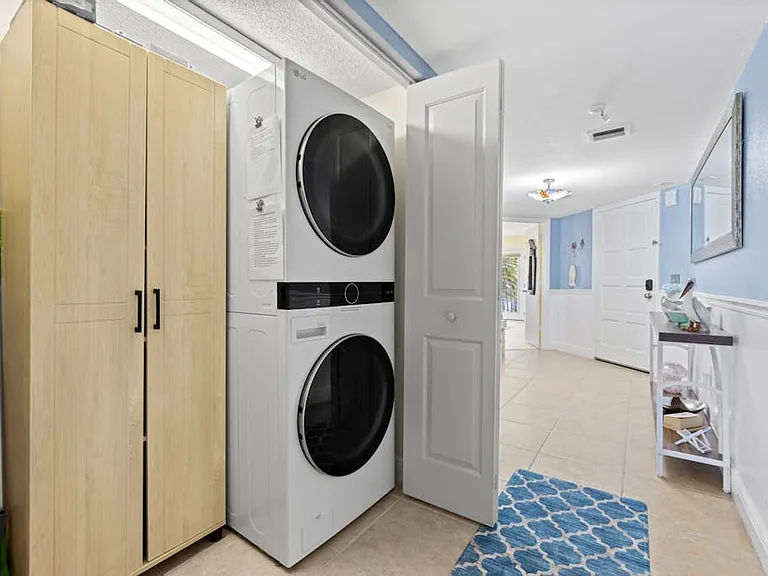 Laundry Room Cabinet