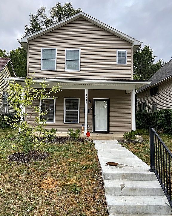2nd image of 1338 W 27th St