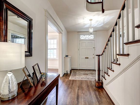 Entry Foyer/Hall