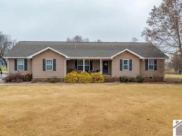 1200 W Slaughter Rd, Mayfield, KY 42066