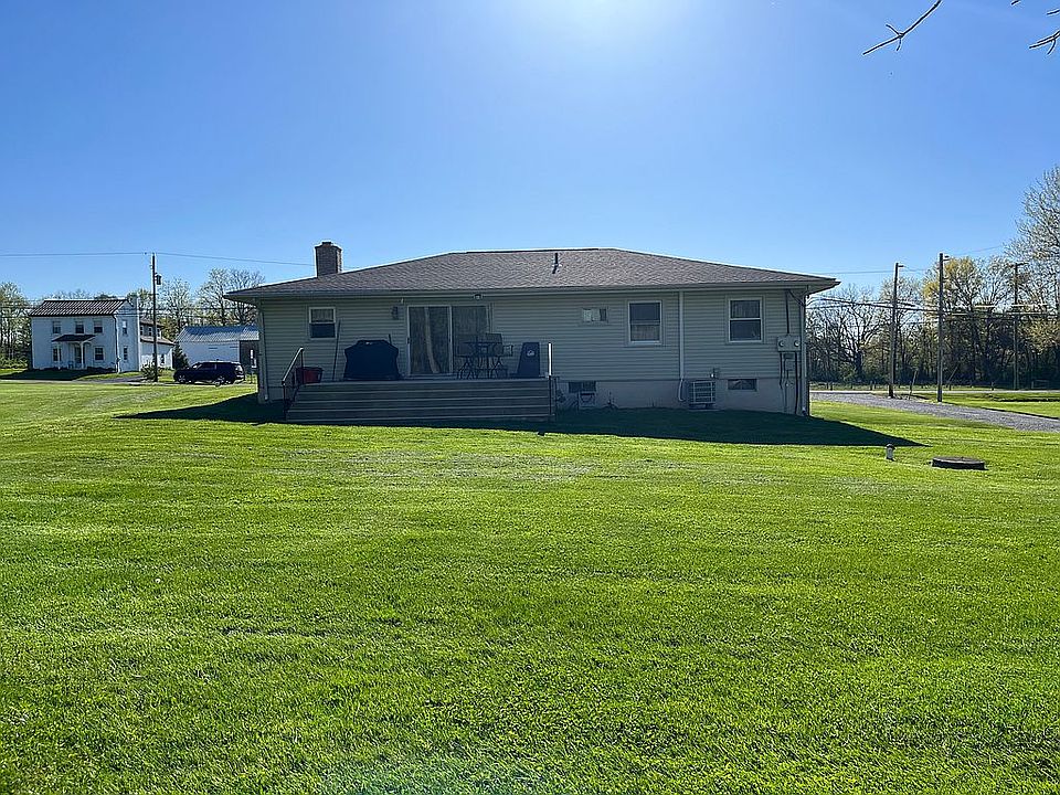 2nd image of 64 Lyons Rd