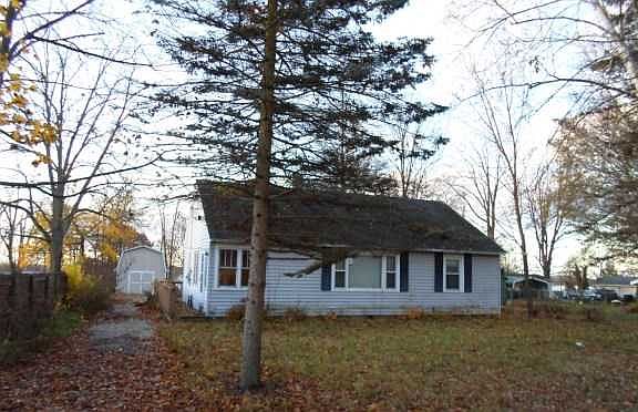 1st image of 6554 W Lake Dr