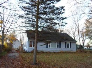 6554 W Lake Dr, Fremont, MI 49412