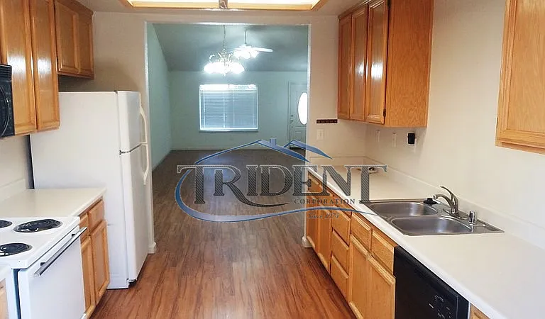 1070 Arbor Dr — Photo 19