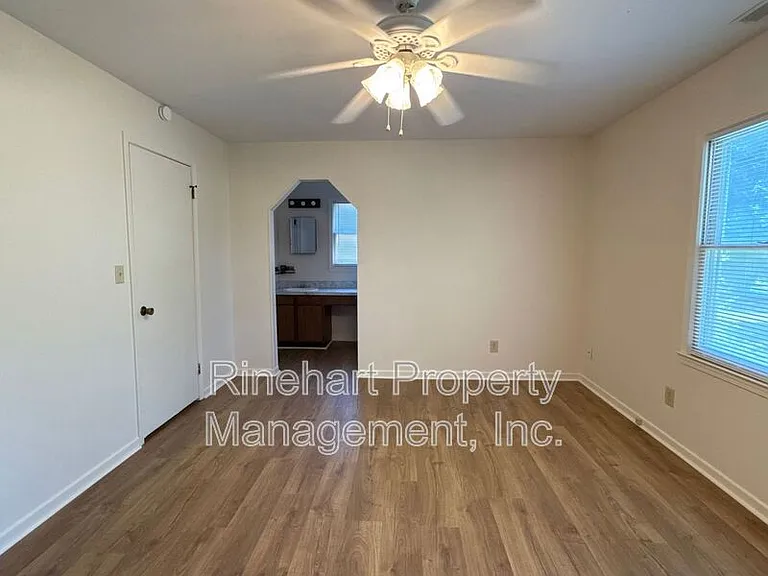 2083 Ridgecrest Rd — Photo 16
