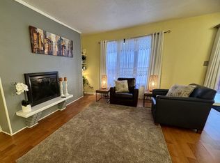 2002 Arkwright St, Saint Paul, MN 55117