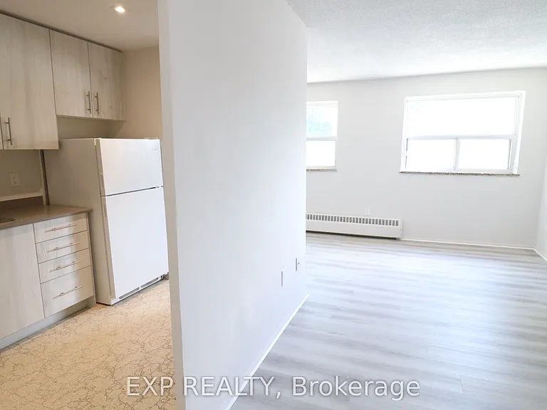 84 2nd St #102 — Photo 3