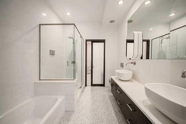 Sold by Compass | media 19
