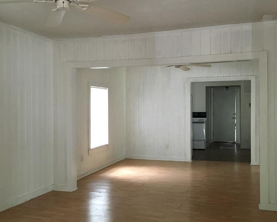 1st image of 1600 Keith St