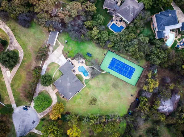 455 Love Henry Ct, Southlake, TX 76092