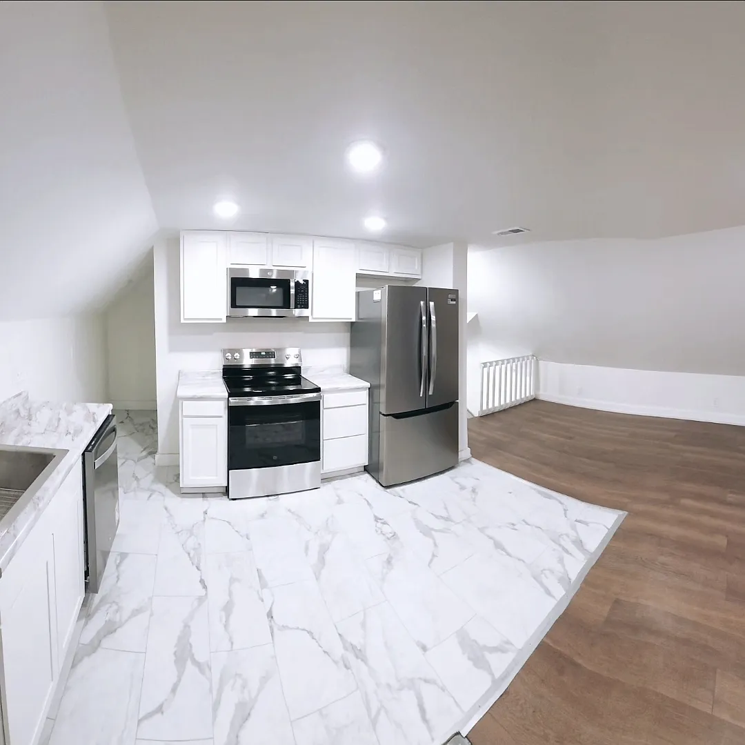 1553 Dixmont Ave — Photo 1
