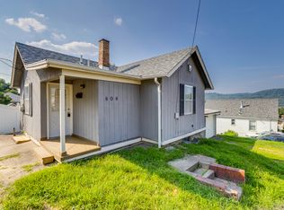 808 George St, Coraopolis, PA 15108