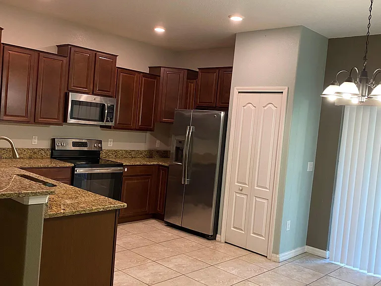1721 Ivory Goose Pl — Photo 17