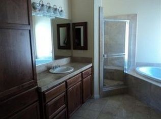 711 Pine Cone St, Shafter, CA 93263