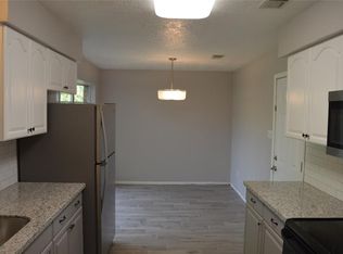 17023 Tibet Rd, Friendswood, TX 77546