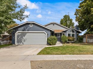 1226 W Crest Wood Dr, Meridian, ID 83642