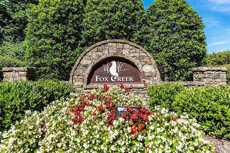1st image of 6140 Fox Creek Dr