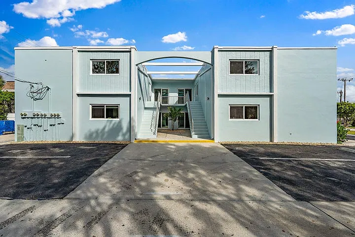 401 Southwind Dr #7