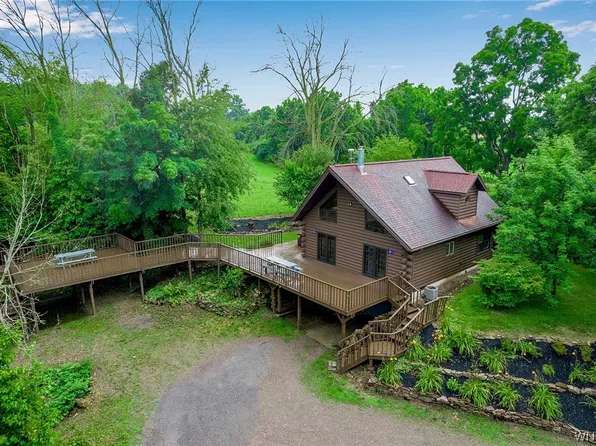 8460 Slayton Settlement Rd, Gasport, NY 14067