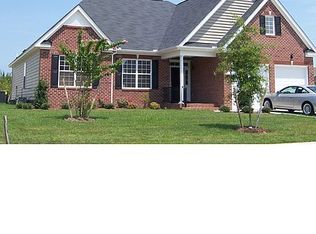 6 Hampshire Glen Pkwy, Hampton, VA 23669