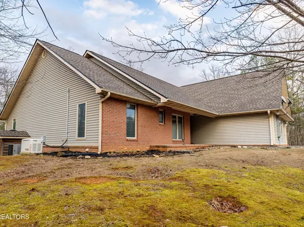 2010 Christa Trl, Walland, TN 37886
