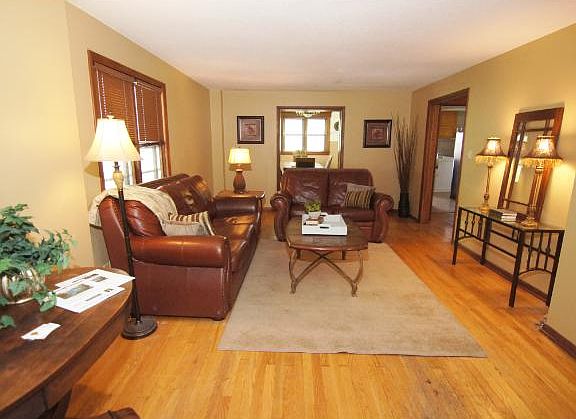 2nd image of 1748 Marshall Ave