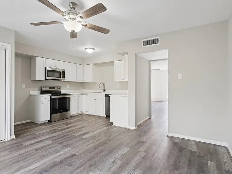 9114 Kempwood Dr #9114 — Photo 7