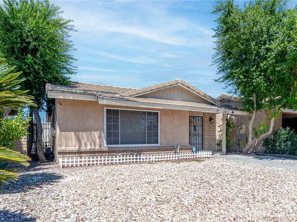 2810 W Devonshire Ave, Hemet, CA 92545