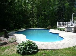41 Peabody Dr, Danville, NH 03819