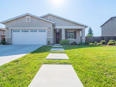3133 N Shady Street, Visalia, CA, 93291