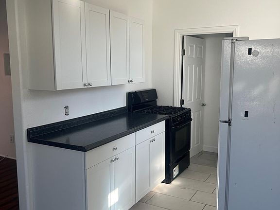 5th image of 4390 Texas St