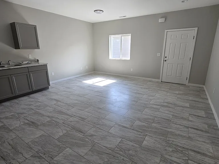 2214 S 1st Ave #1 — Photo 8