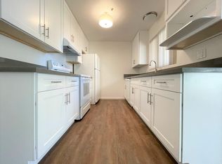 3018 Coffey Ln #17, Santa Rosa, CA 95403