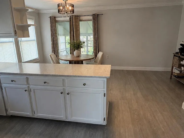 15 Saint Tropez Ct — Photo 8