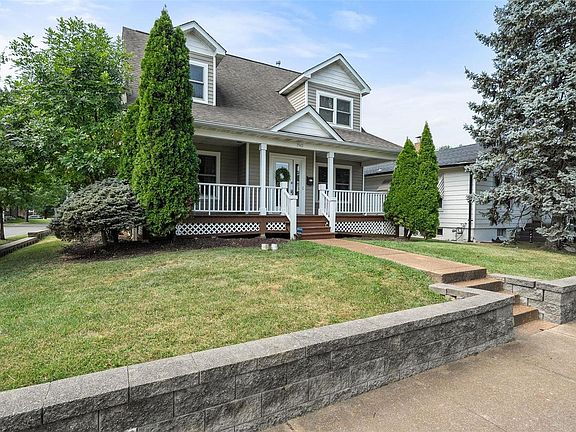 3rd image of 3942 Burgen Ave