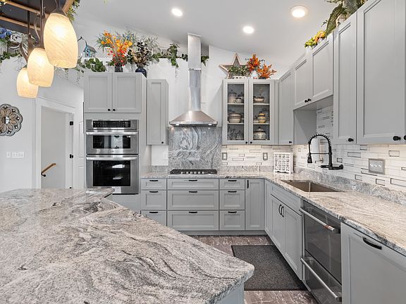 5th image of 6830 Walleye Way
