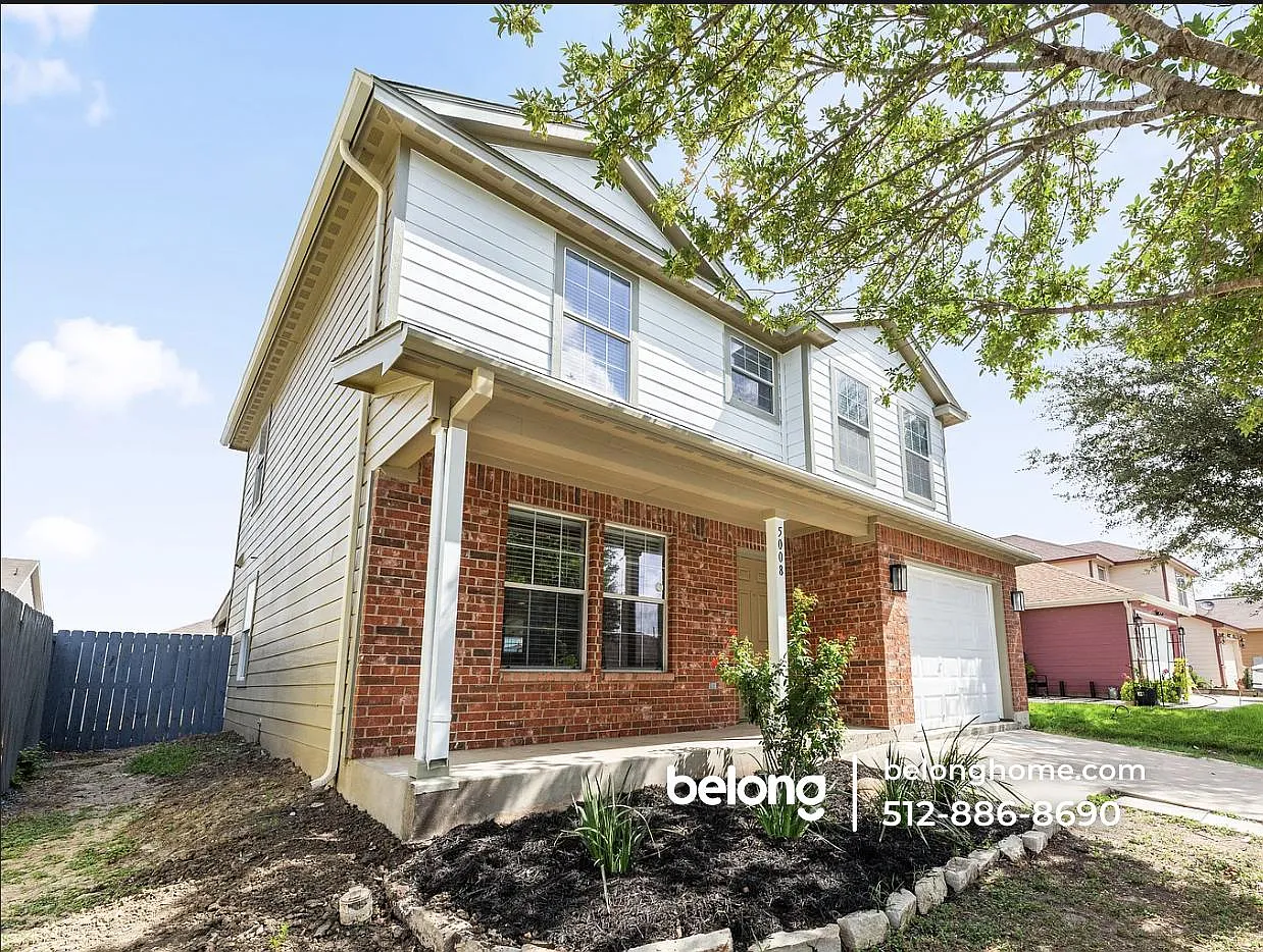 4 bed, 2.5 bath, 1742 sqft, $1,895 — Photo 3
