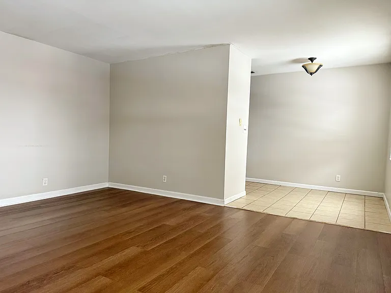700 Village Ln #4 — Photo 4